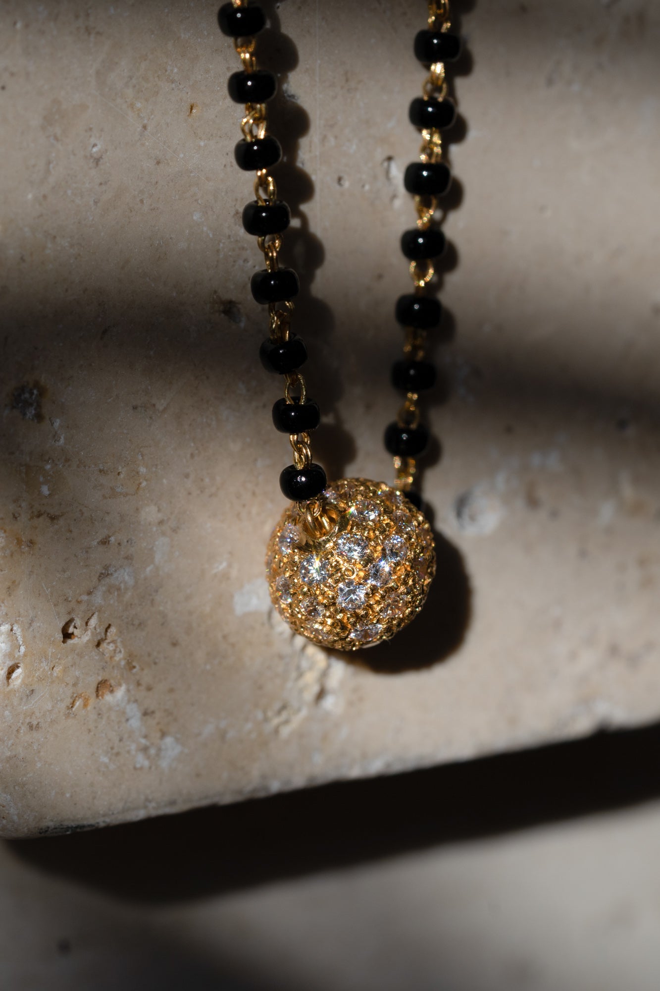 Aaru Yellow Gold Mangalsutra