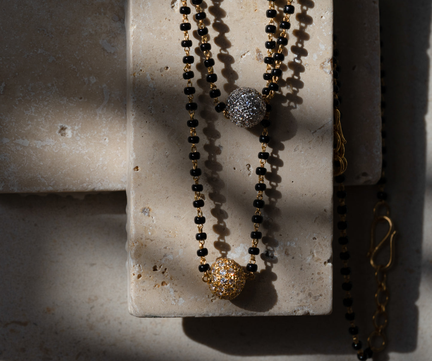 Gold mani for mangalsutra store