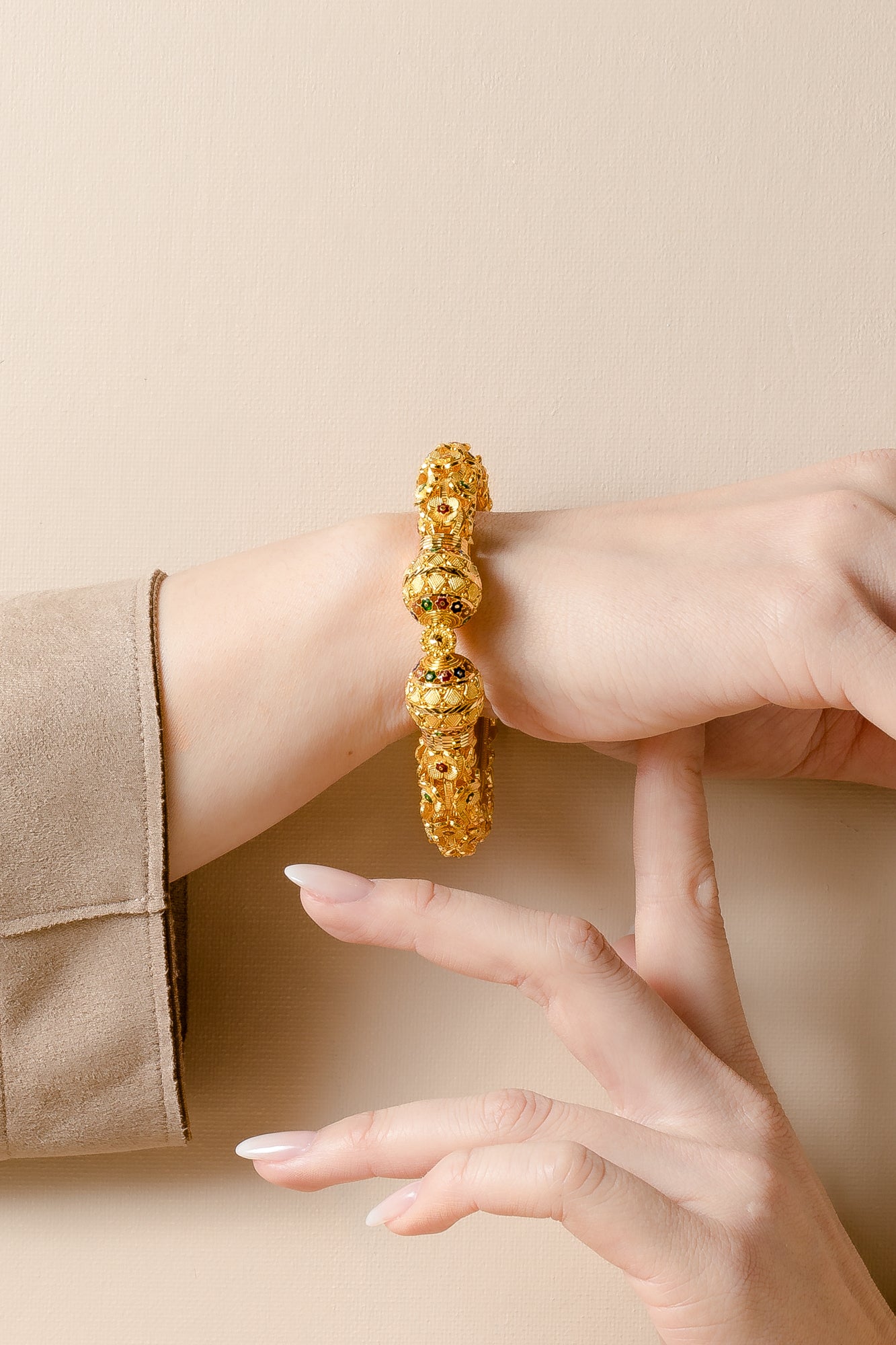 
                  
                    Kanan Garden Women's Kada
                  
                